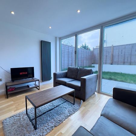 Deluxe 3 Bed Flat With Garden Apartment Finchley Bagian luar foto