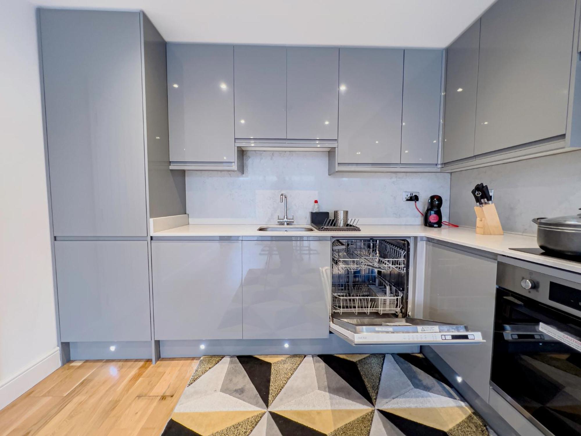 Deluxe 3 Bed Flat With Garden Apartment Finchley Bagian luar foto